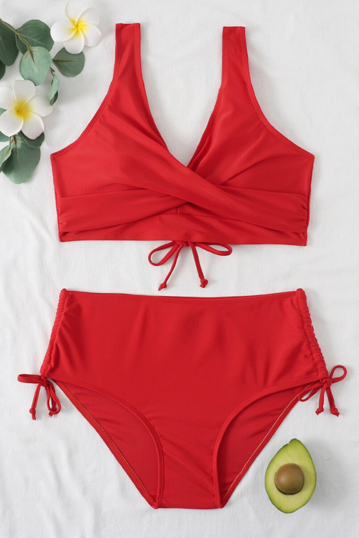 Egyszerű Bikiniszett Sportos Csavarral – Solea