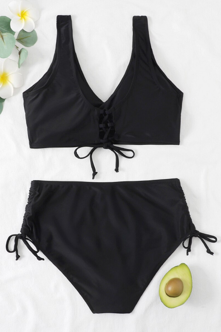 Egyszerű Bikiniszett Sportos Csavarral – Solea