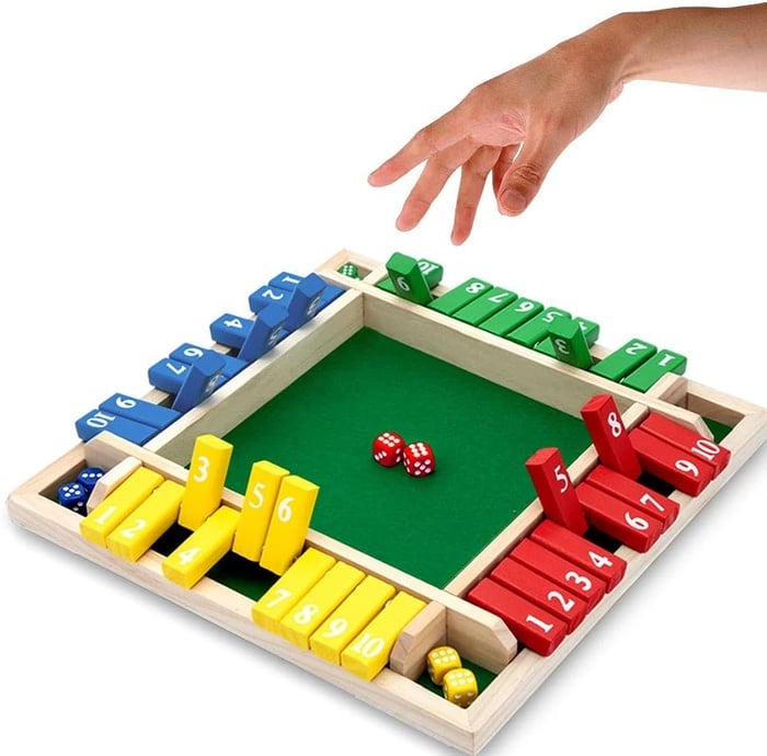 Stratégiai Dobókockajáték – CloseBox
