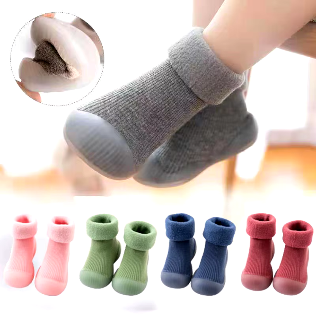 SnugSteps – Kényelmes Mezítlábas Zoknis Cipők Gyerekeknek