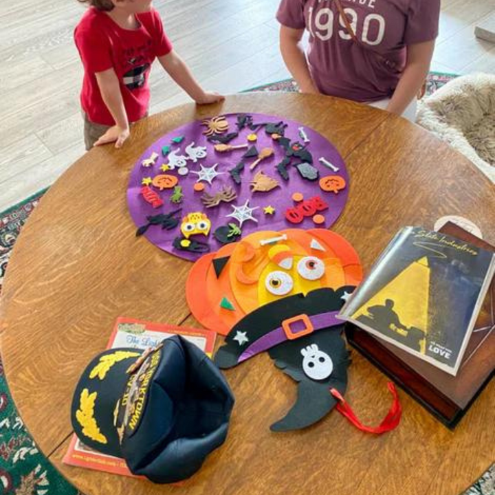 Halloweeni barkács filctábla Hekkaáámpa – SpookyBoard