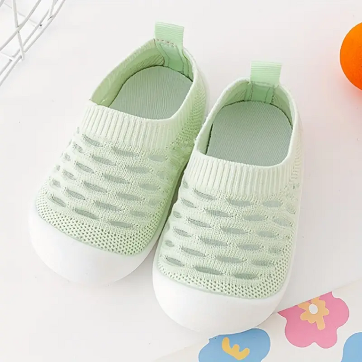 FlexiSteps – Lélegző Mezítlábas Cipő Kisdedeknek