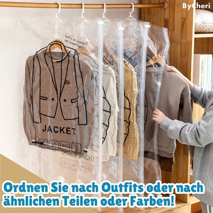 Egymás mellett lógó átlátszó zsákok szekrényrúdon, bennük barna kabátok és pulóverek, egy kéz éppen kihúz egyet. 5