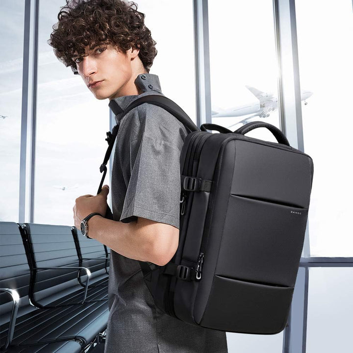 Bővíthető 26–45L vízálló utazó hátizsák laptop rekesszel és sporttáska fogantyúval