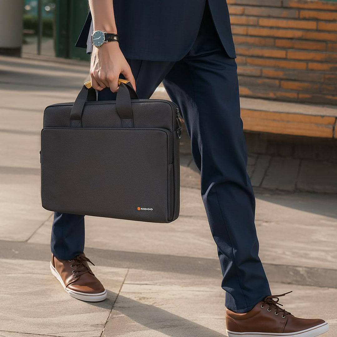 Vízálló laptop válltáska 360°-os védő párnázással