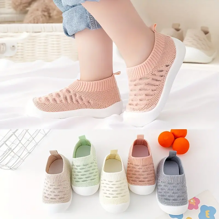 FlexiSteps – Lélegző Mezítlábas Cipő Kisdedeknek