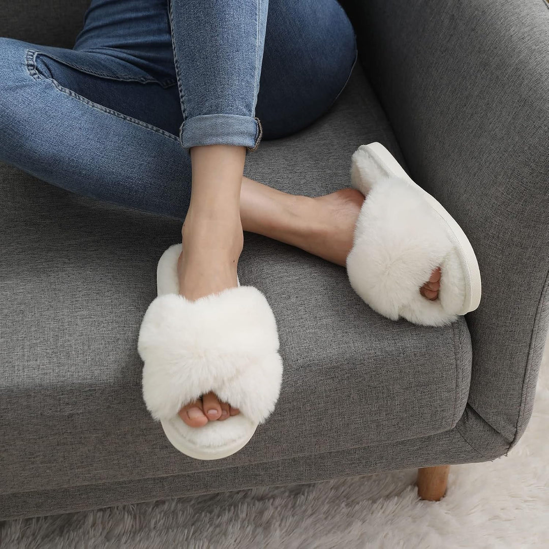 Fuzzy Slippers memóriahabos talpú - CloudStep
