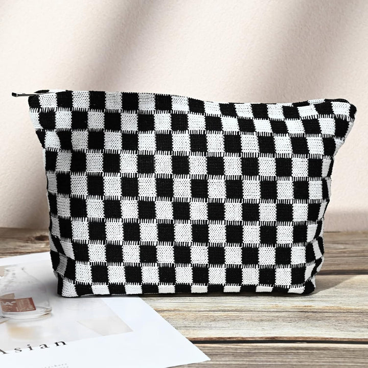 Must-Have Kockás Sminktasak Szett