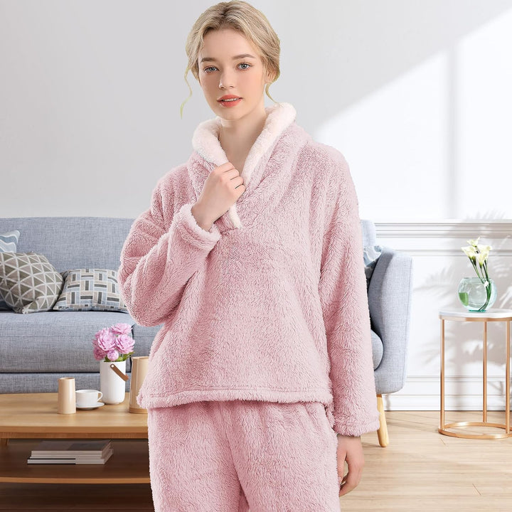 Fluffy pizsama szett hölgyeknek - CozyPlush