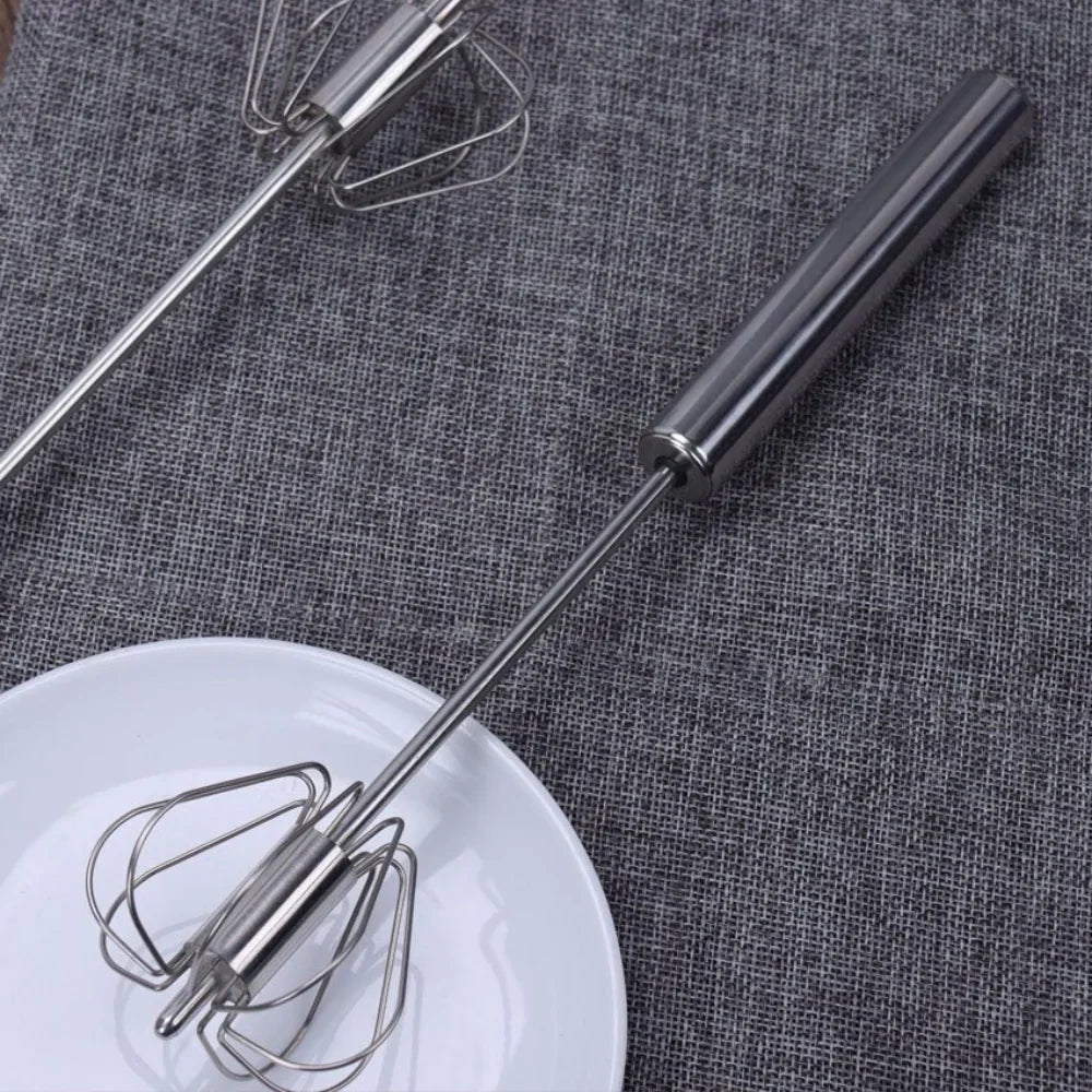 Félautomatikus tojáskeverő - TwistWhisk