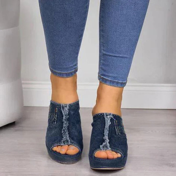AA OOS Női denim szandál, emelt talppal – Elisabetta