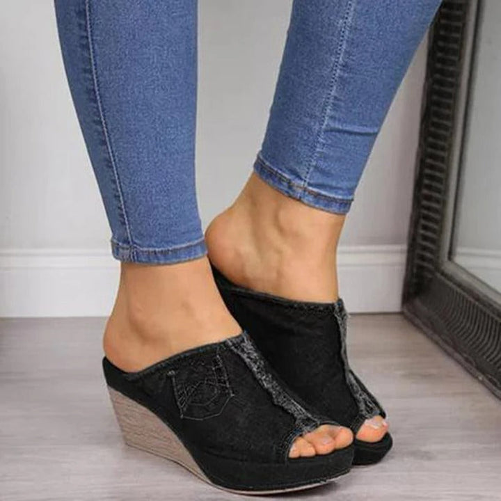 AA OOS Női denim szandál, emelt talppal – Elisabetta