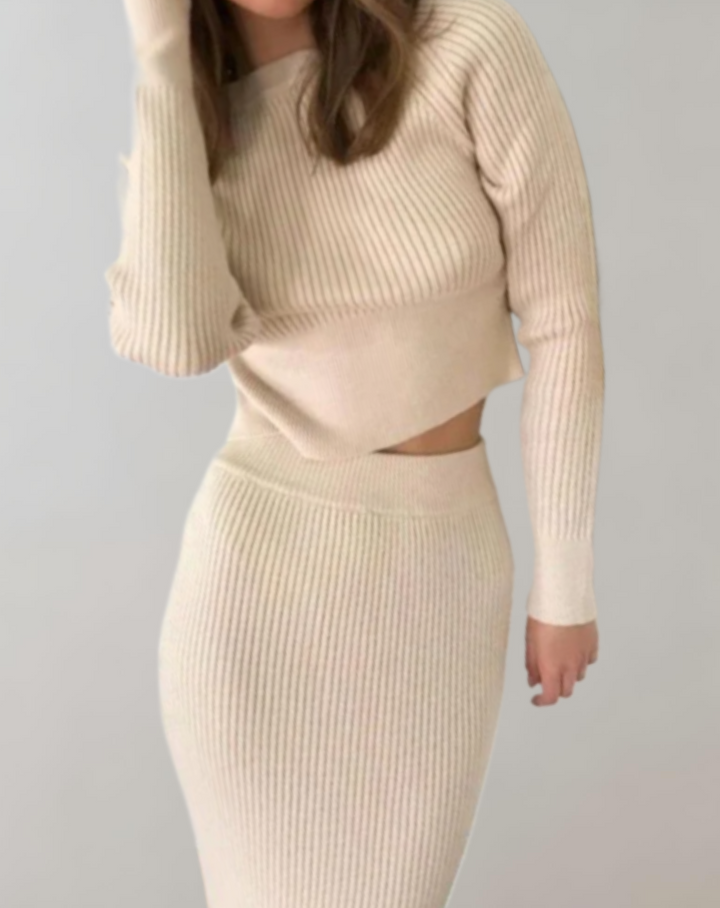Lucy - 2 részes szett bordázott kötött pulóverrel és slim fit szoknyával