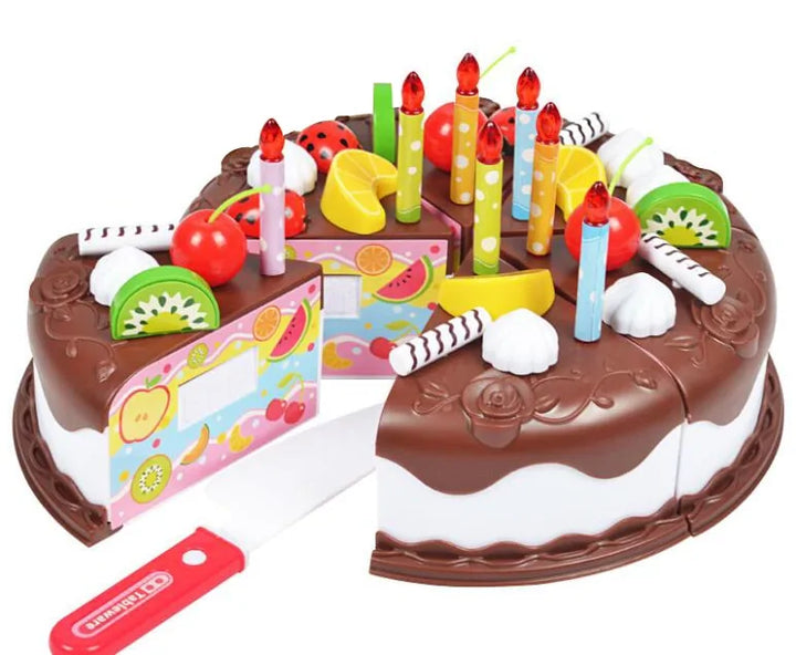 Műanyagból készült tortajáték gyerekeknek számoláshoz, vágáshoz és díszítéshez.