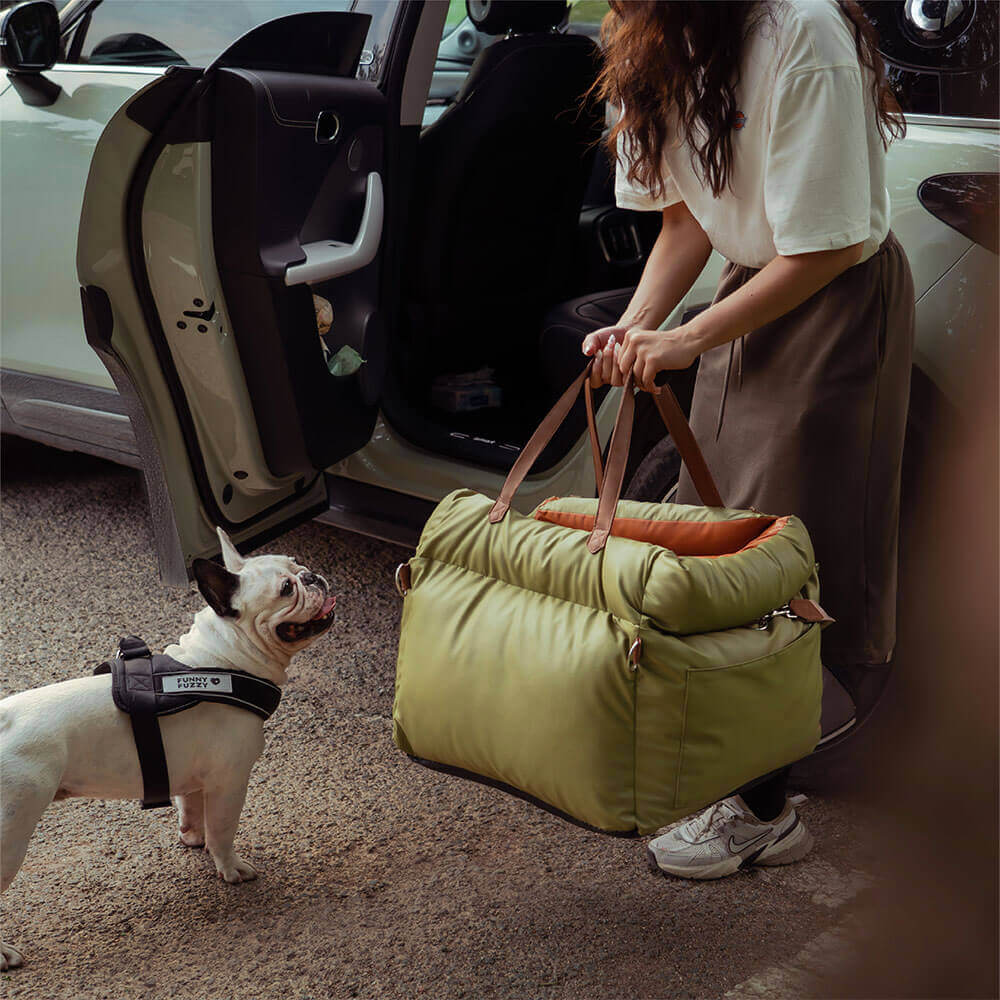 AA OOS Kényelmes Autósülés Kutyáknak - PawLuxury
