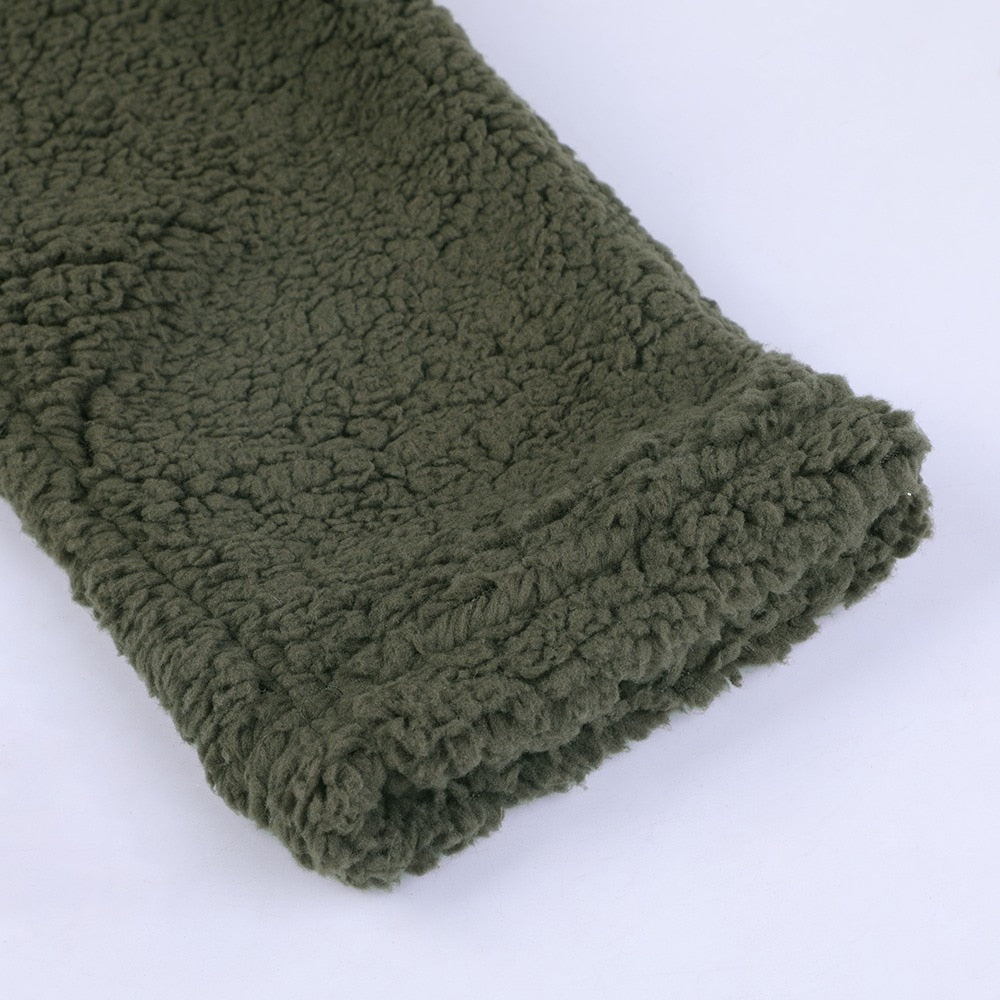 Fluffy Hölgydzseki Kapucnival - Sofia