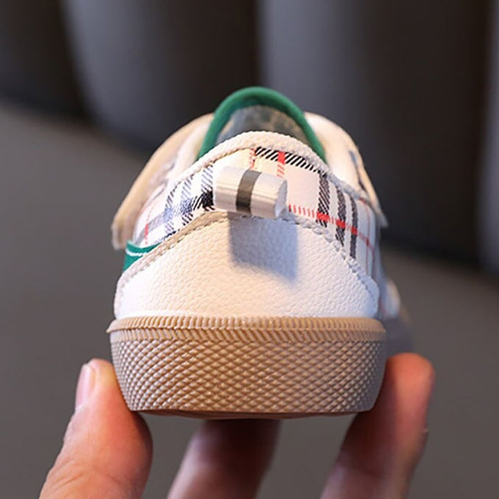 AA OOS Meztelen Antislip Babacipő – BareBuddies