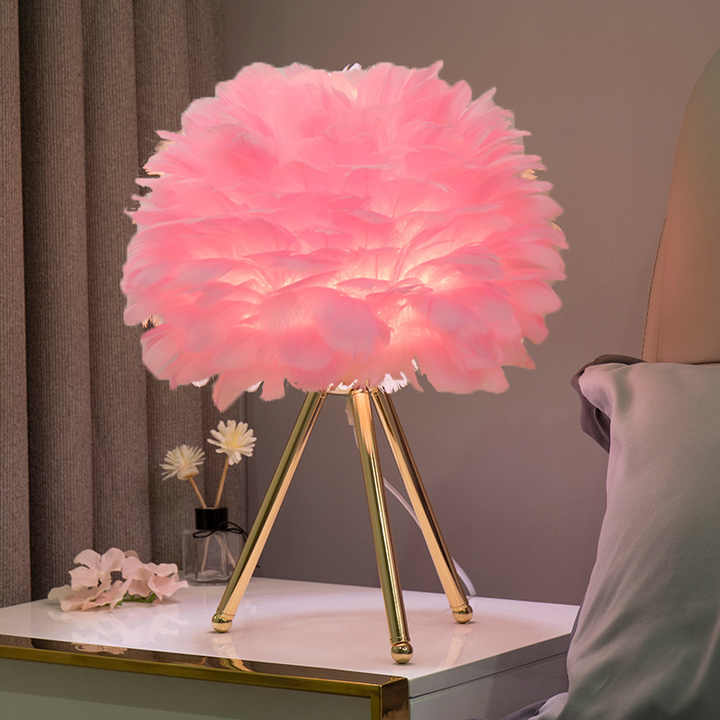 Dimmable Asztali Lámpa Luxus Tollakkal – Pluma