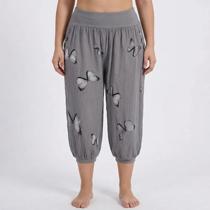 Plus Size Butterfly Print Capri Pants - Ella