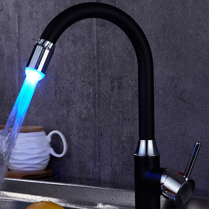 Színes Vízcsap LED - AquaGlow