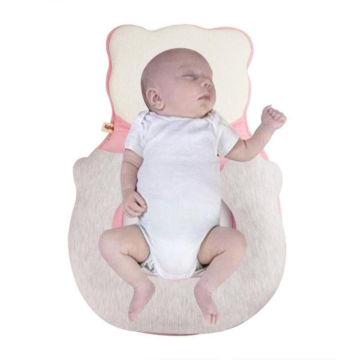 Puha újszülött fekvőpárna lábtámasszal – KuschelNest