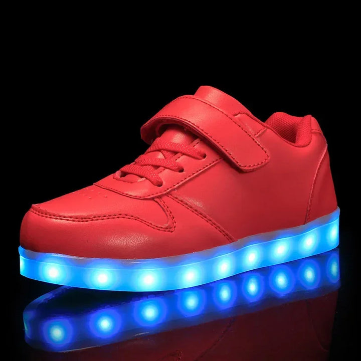 Gyerek LED-sneaker színváltó világítással járás közben