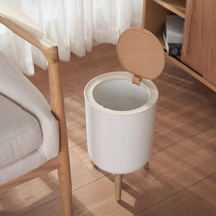 Fából készült magas lábú szemetes fedéllel – EcoBin