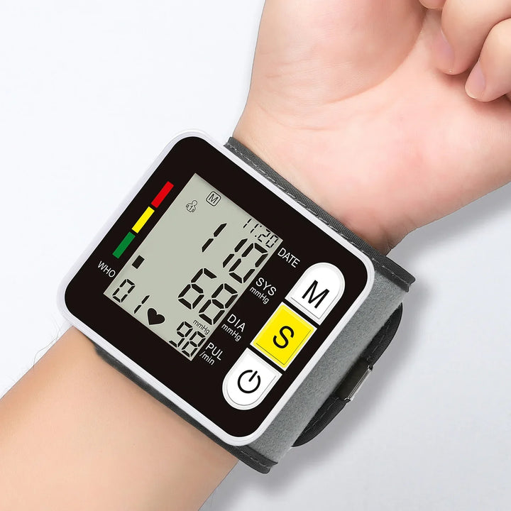 Digitális Csuklós Vérnyomásmérő LCD Kijelzővel – PulseTrack
