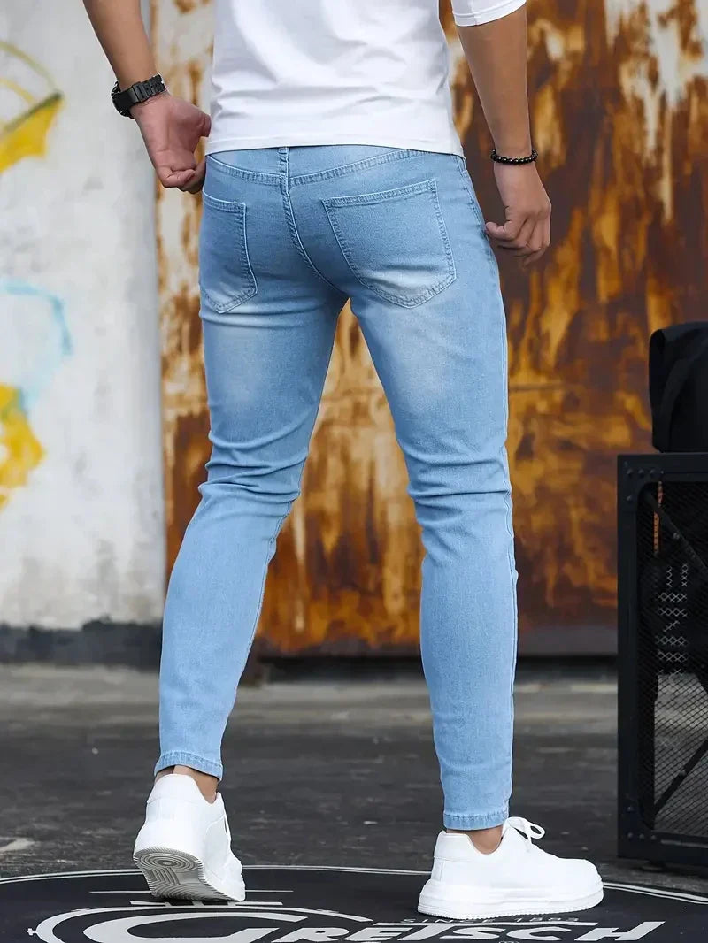 AA NOT AVAILABLE Divatos Slim Fit Farmernadrág Férfiaknak - Finn