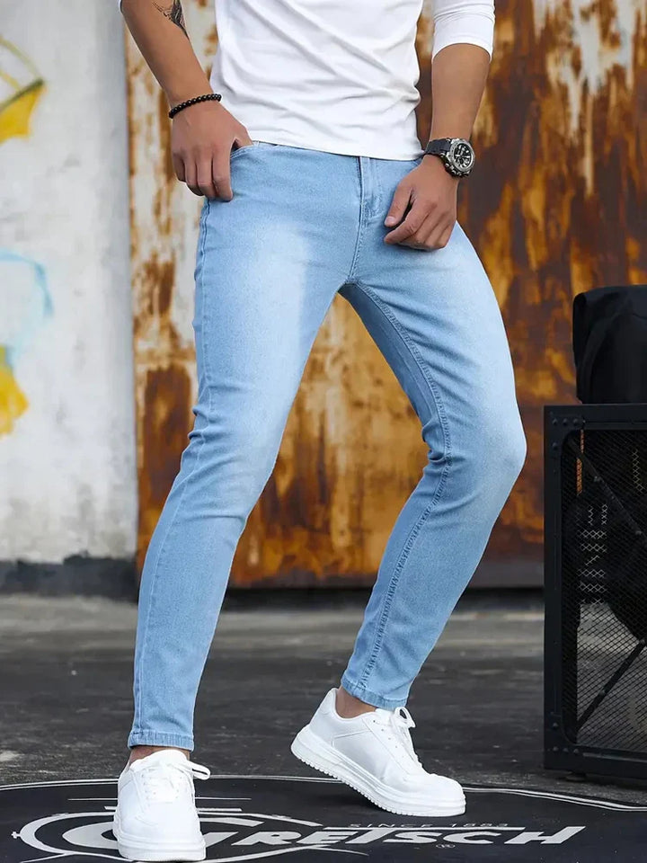 AA NOT AVAILABLE Divatos Slim Fit Farmernadrág Férfiaknak - Finn