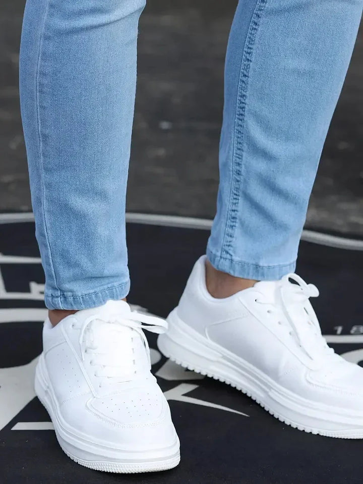 AA NOT AVAILABLE Divatos Slim Fit Farmernadrág Férfiaknak - Finn