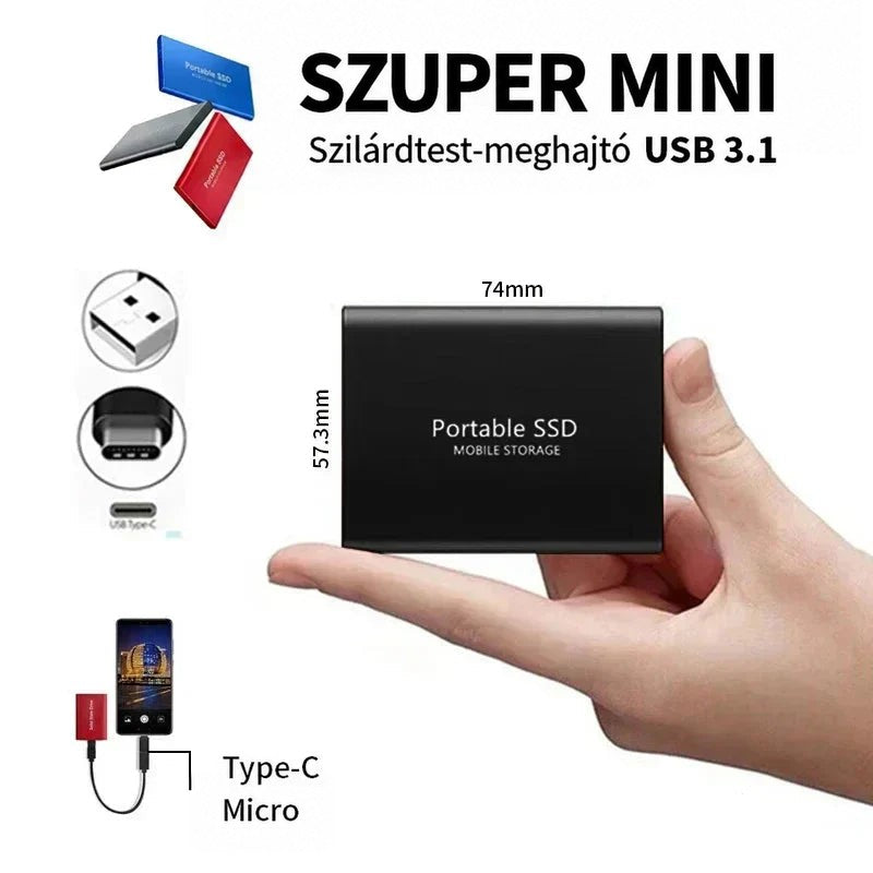 Fekete, kis méretű SSD egy kézen tartva a méretek jelölésével, mellette USB-csatlakozók és telefonhoz kapcsolt piros meghajtó. 3