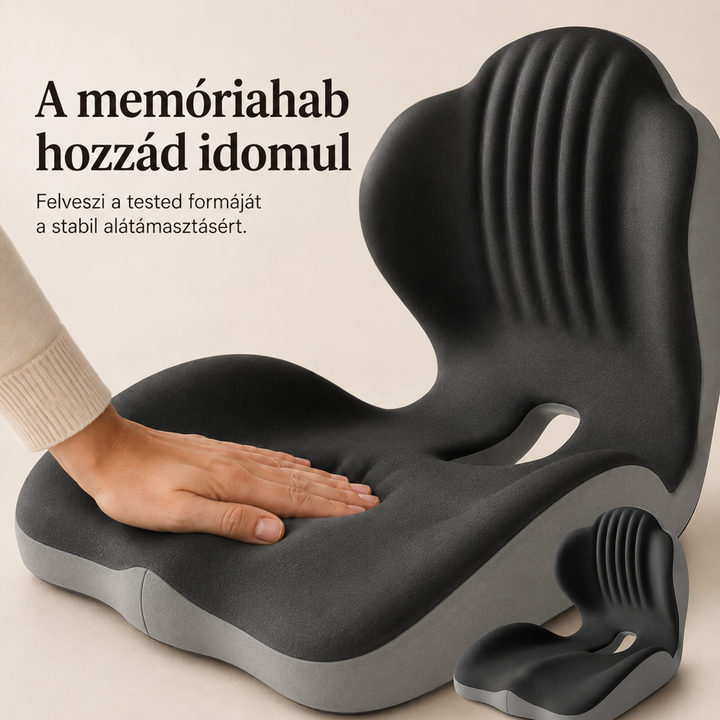 Kéz nyomja be a sötétszürke memóriahabos ülőpárna ülőrészét, előtérben a párna, jobbra lent kisebb mása 3