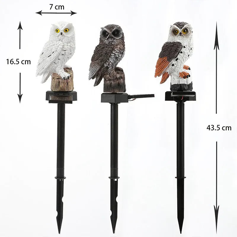 Három bagolylámpa méretekkel jelölve, a bagoly magassága 16,5 cm, szélessége 7 cm, a teljes lámpa 43,5 cm. 12