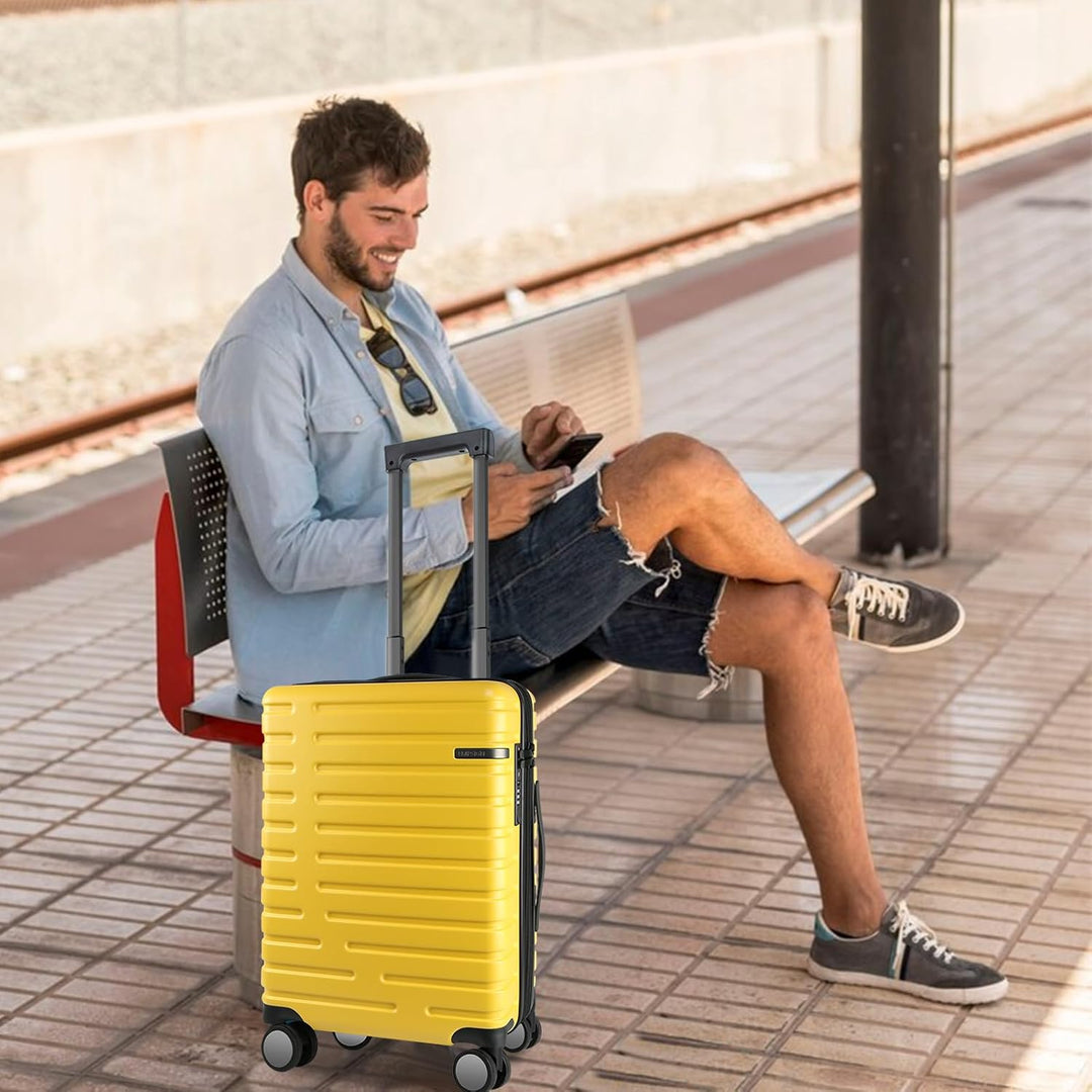 AA NOT AVAILABLE Bővíthető kemény héjú kézipoggyász görgős kerekekkel és TSA lakattal