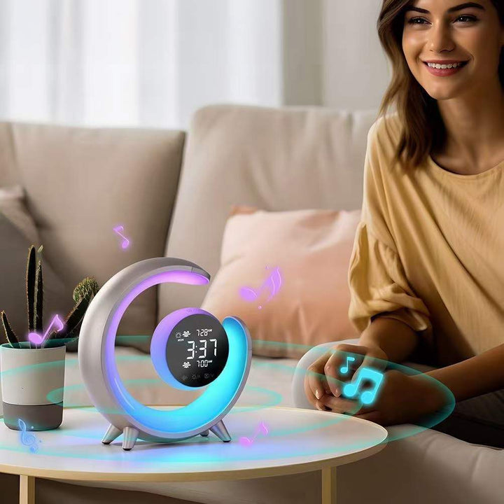 Multifunkcionális éjjeli fény RGB és ébresztőóra funkcióval – Lumivo