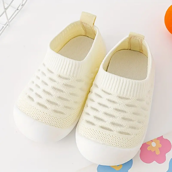 FlexiSteps – Lélegző Mezítlábas Cipő Kisdedeknek