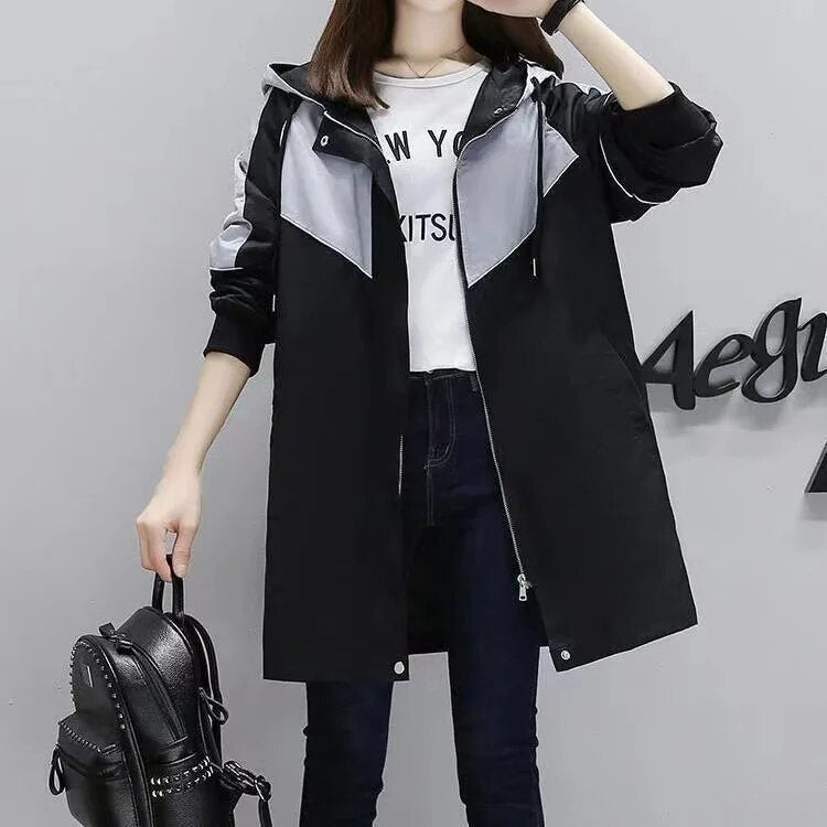 Női Trenchcoat Kapucnival – Marit