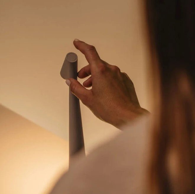 Minimalista Vezeték nélküli LED Hangulatlámpa – NordicLite