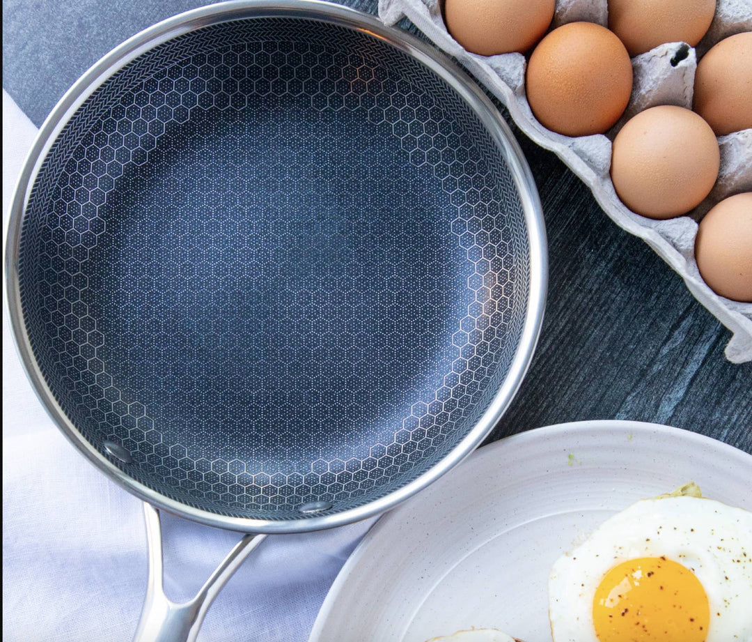 Karcolásálló rozsdamentes acél serpenyő nem tapadós bevonattal - ProCook Elite