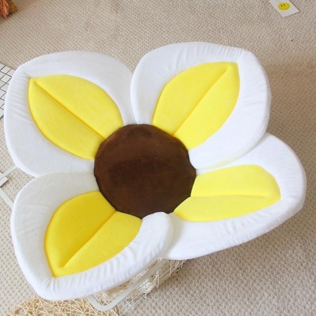 Puha, virág alakú babafürdő mosdókagylóhoz vagy utazáshoz – Kuschelblüte