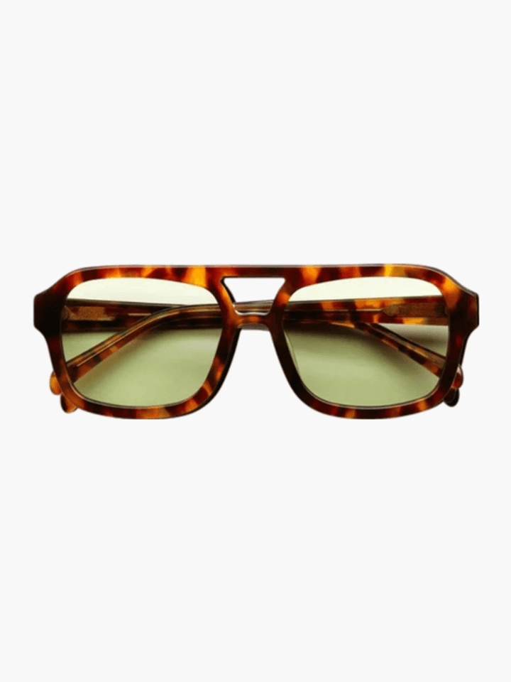 Retro stílusú napszemüveg UV-védelemmel és vintage bájjal – Loreen