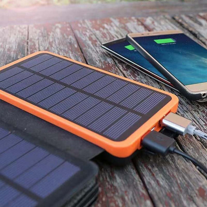 AA OOS Napelemes külső akkumulátor 4 panellel és 3 USB kimenettel – SunCore