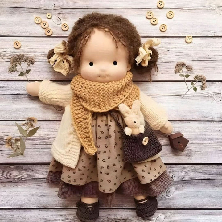 Kézzel készített Waldorf-baba természetes anyagokból – 30 cm magas